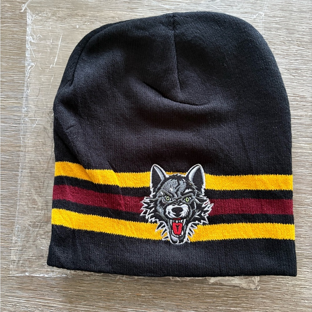 NEW Black and Yellow Chicago Wolf Design Beanie